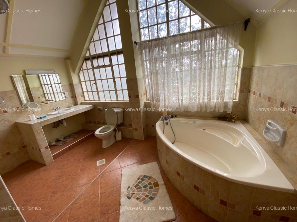 4 Bed Apartment with En Suite at Kilimani - 2