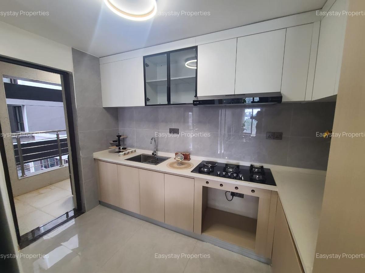3 Bed Apartment with En Suite in Riverside - 4