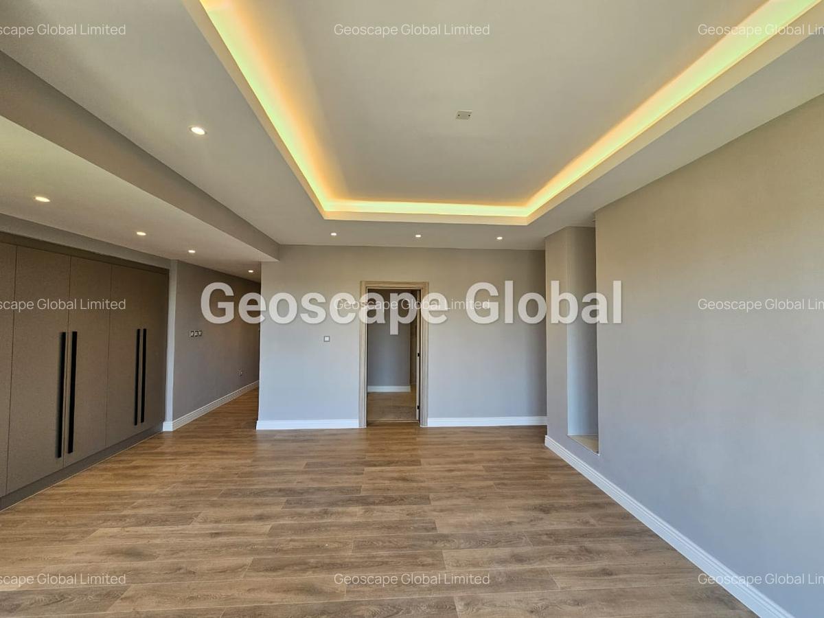 4 Bed Townhouse with En Suite in Runda - 12