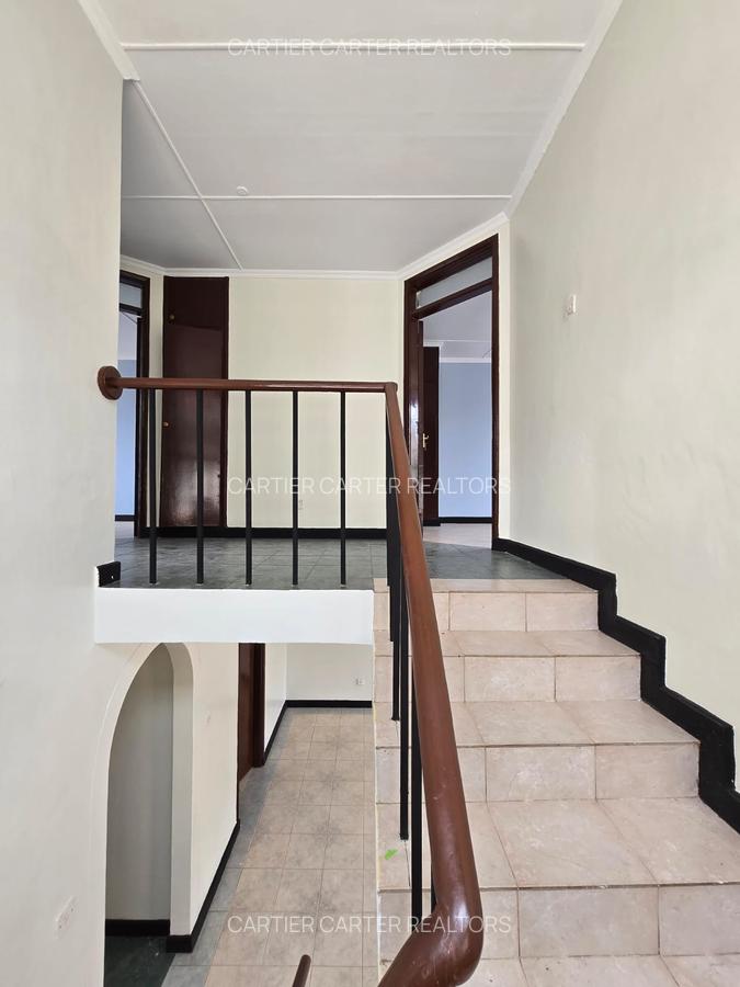 4 Bed Townhouse with En Suite at Ruby Flats Estate - 12