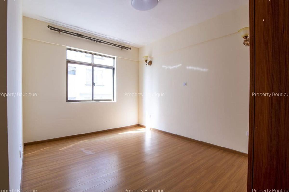 1 Bed Apartment with En Suite at Mugoiri Road - 7