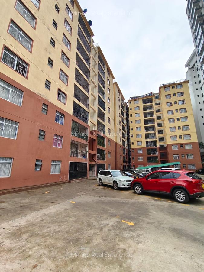 2 Bed Apartment with Swimming Pool in Kilimani - 2