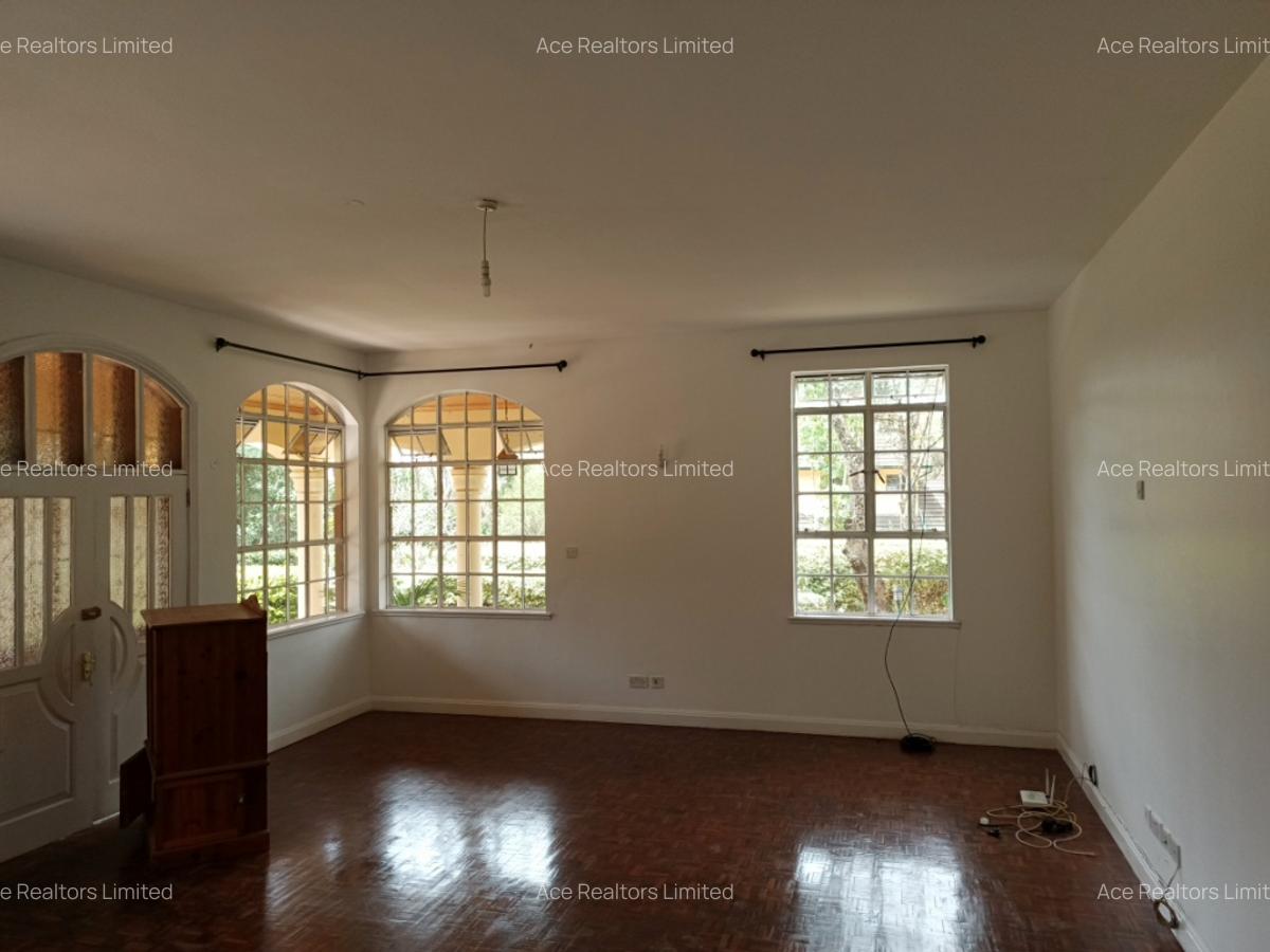 5 Bed Townhouse with En Suite at Karen - 7