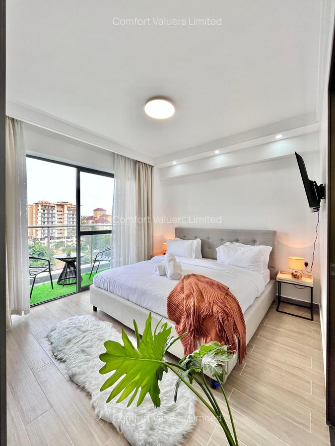 Serviced 2 Bed Apartment with En Suite at Riverside Drive - 2