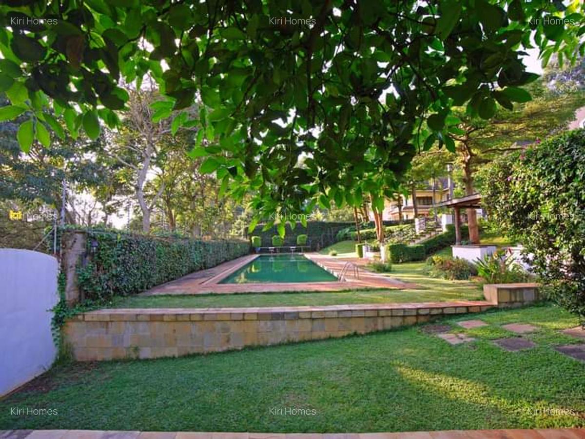 6 Bed Villa with Swimming Pool in Kitisuru - 17