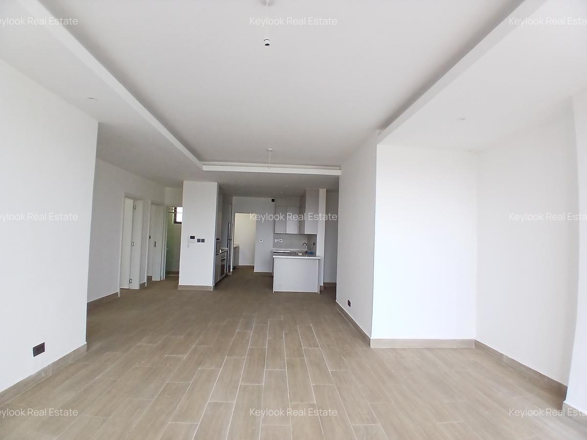 3 Bed Apartment with En Suite at Riverside Drive - 5