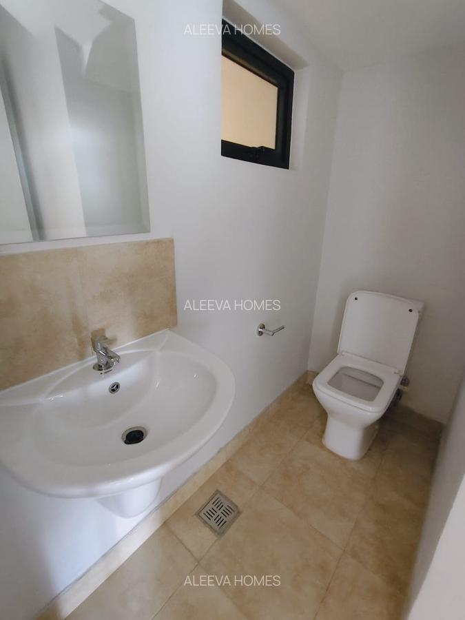 1 Bed Apartment with En Suite in Garden Estate - 19