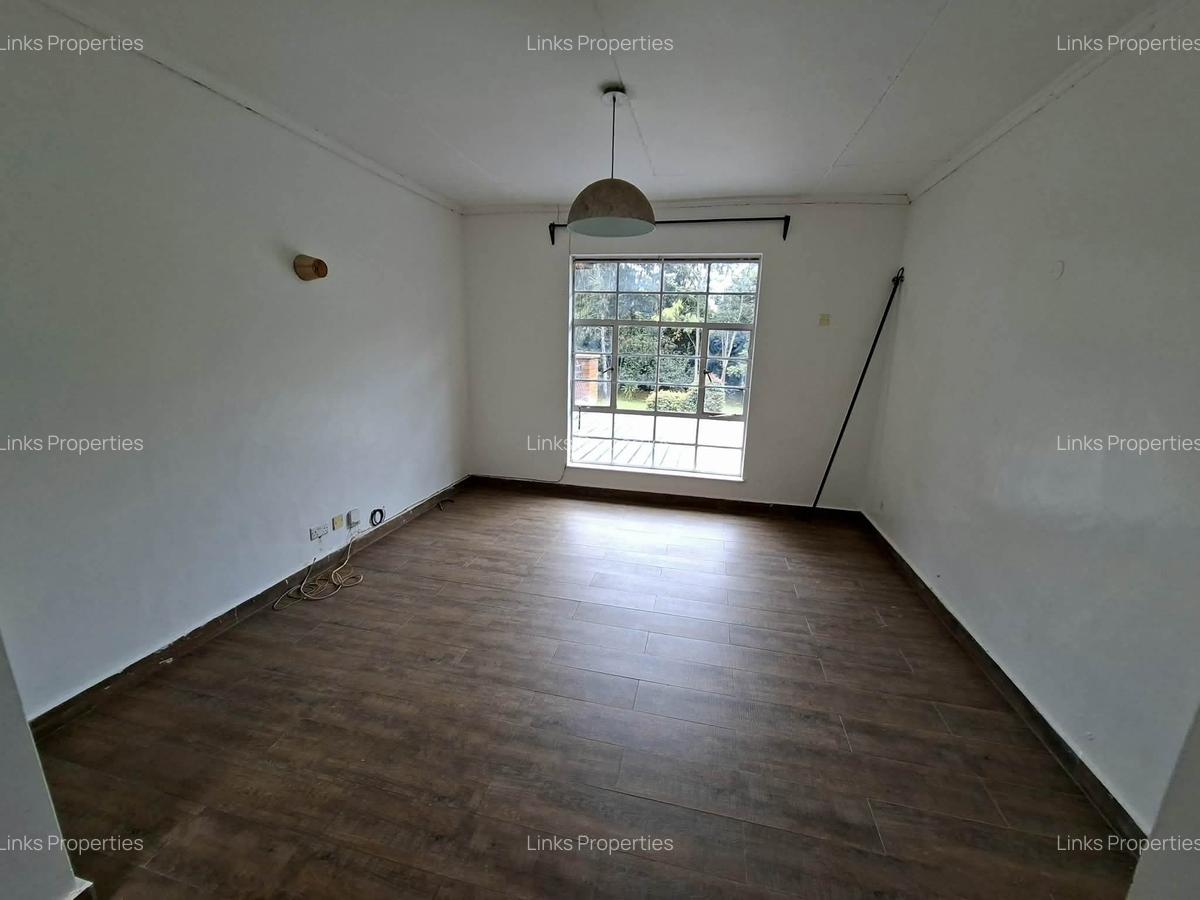 5 Bed Townhouse with En Suite at Karen - 12