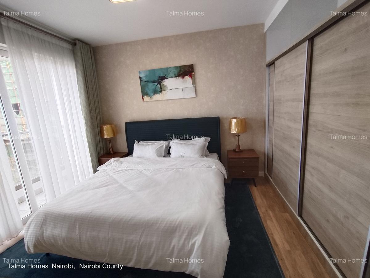 3 Bed Apartment with En Suite at Facing Lavington - 14