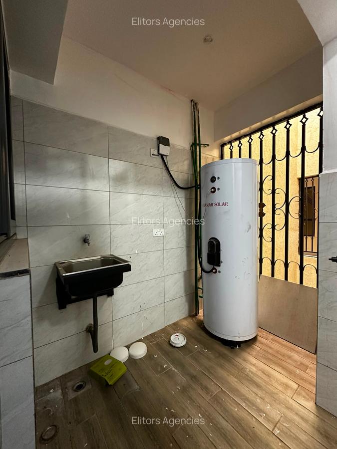3 Bed Apartment with En Suite at 6Th Parklands Avenue - 7