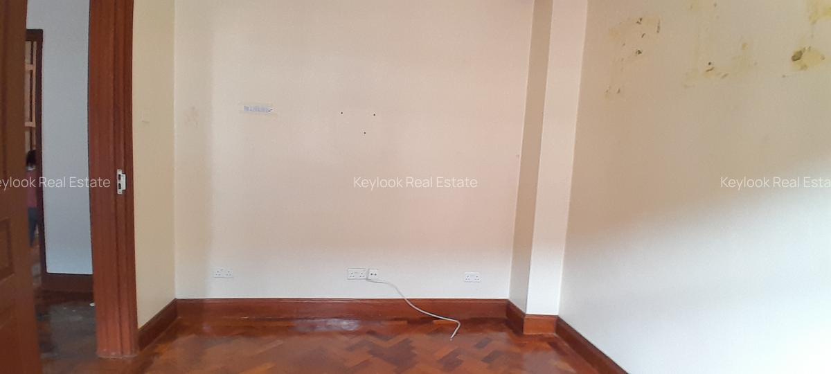 4 Bed Townhouse with En Suite at Riara Road - 8