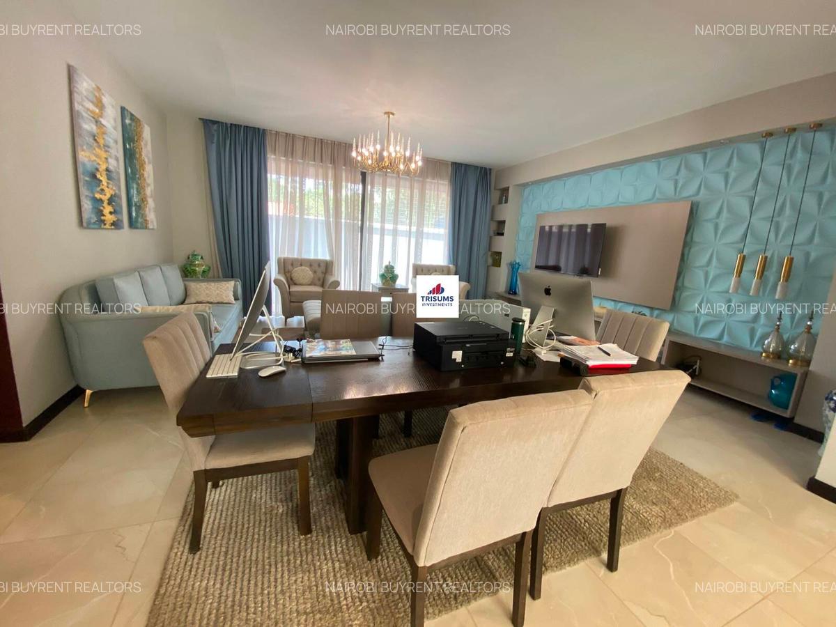 3 Bed Apartment with En Suite in Riverside - 3