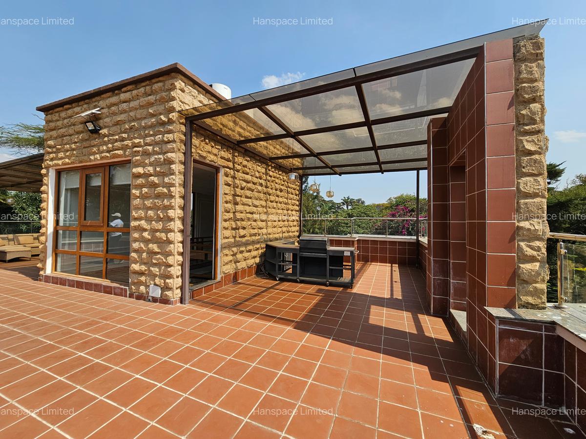 6 Bed Villa with En Suite in Lavington - 12