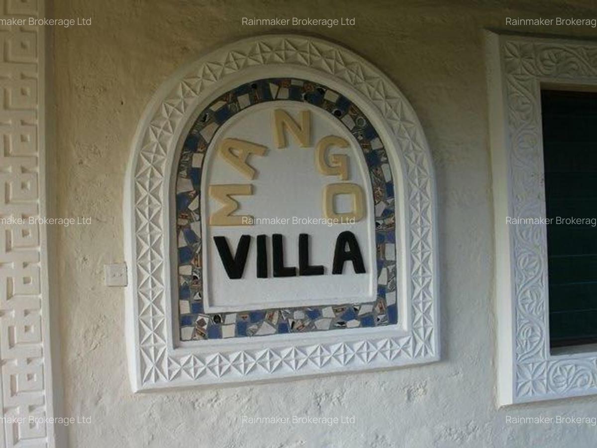 5 Bed House with En Suite in Diani - 9