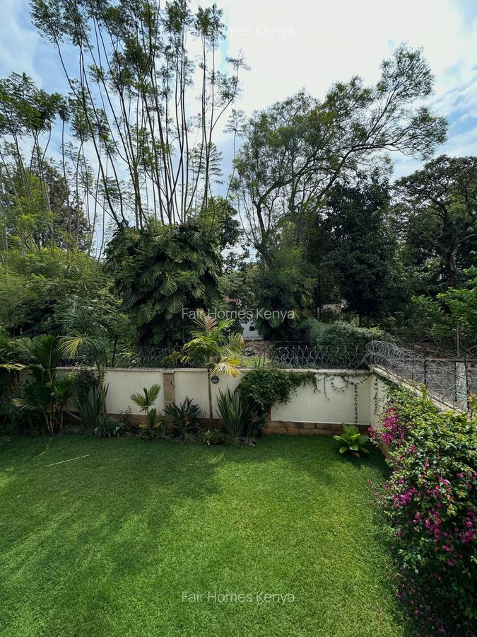 5 Bed Townhouse with En Suite at Lavington Green - 14