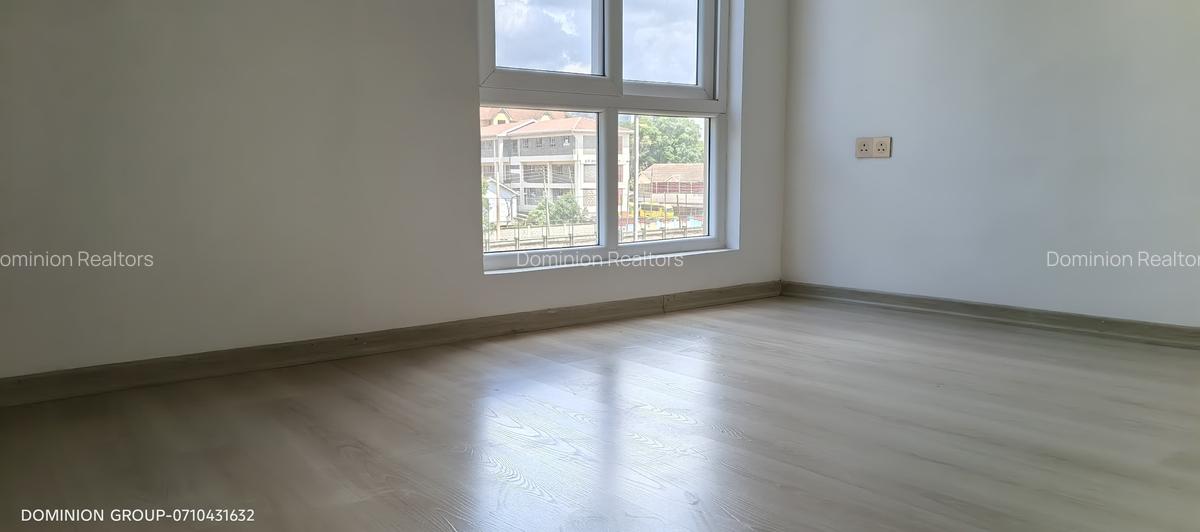 1 Bed Apartment with En Suite at Sports Road - 5