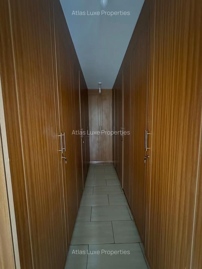 5 Bed Townhouse with En Suite at 0Ld Runda - 6