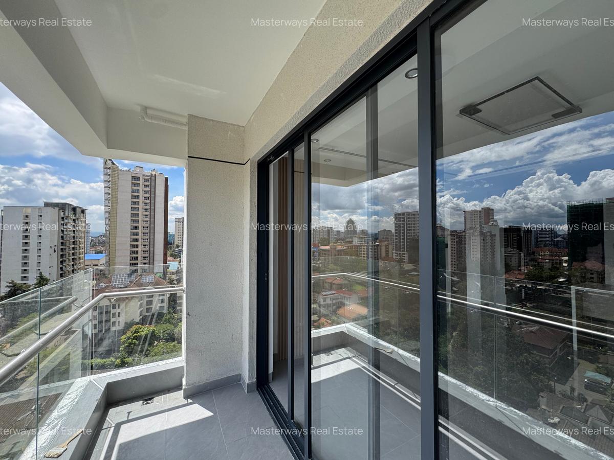 1 Bed Apartment with Swimming Pool in Kilimani - 3