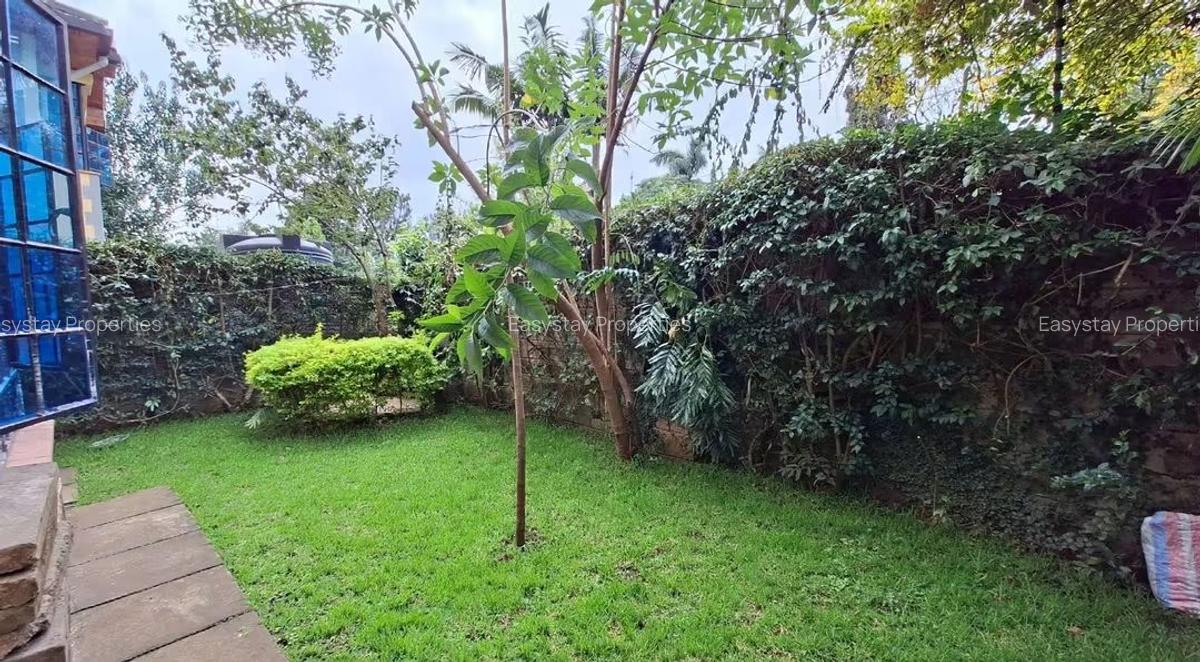 4 Bed Townhouse with En Suite in Lavington - 7