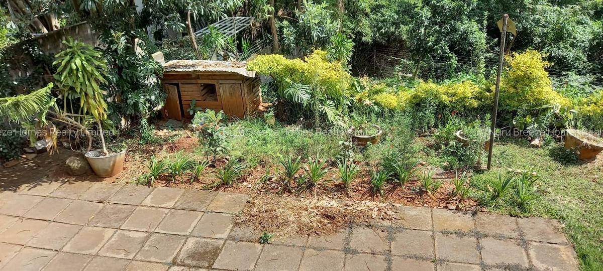 4 Bed House with En Suite in Spring Valley - 20