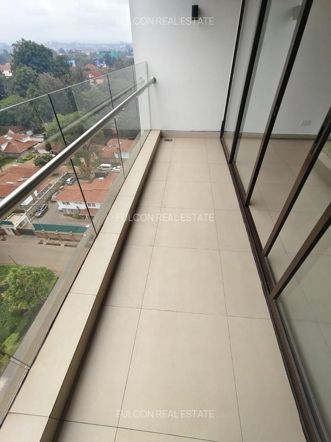 2 Bed Apartment with En Suite in Lavington - 6