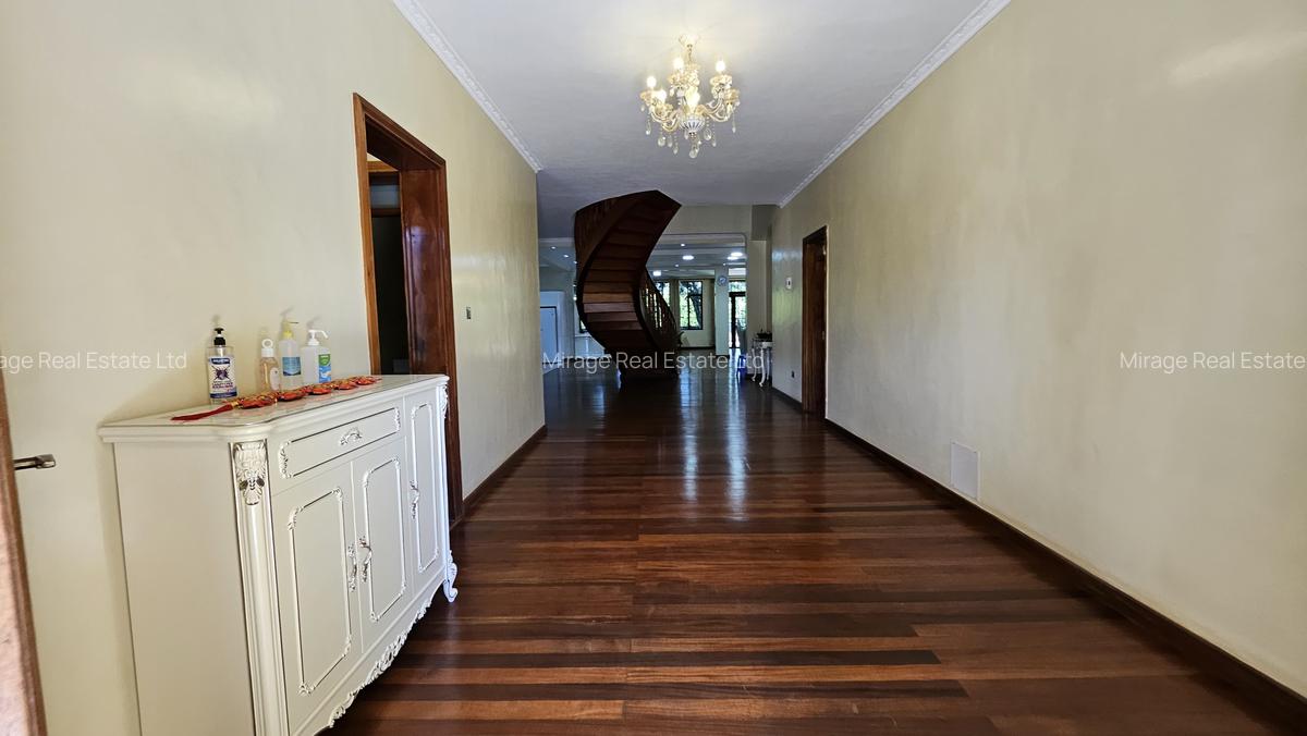 5 Bed Townhouse with En Suite in Gigiri - 3
