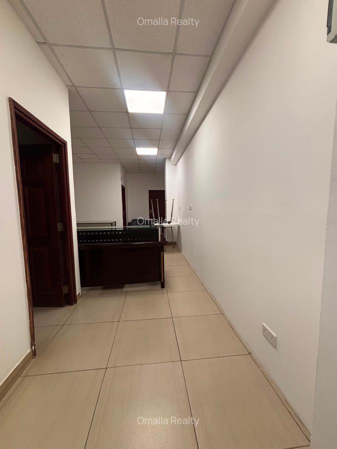 960 ft² Office with Service Charge Included in Westlands Area - 6