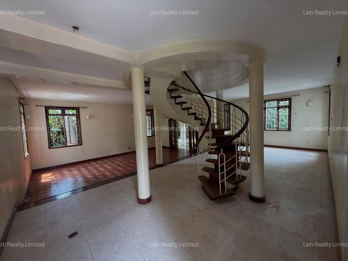 4 Bed Townhouse with En Suite in Lavington - 3