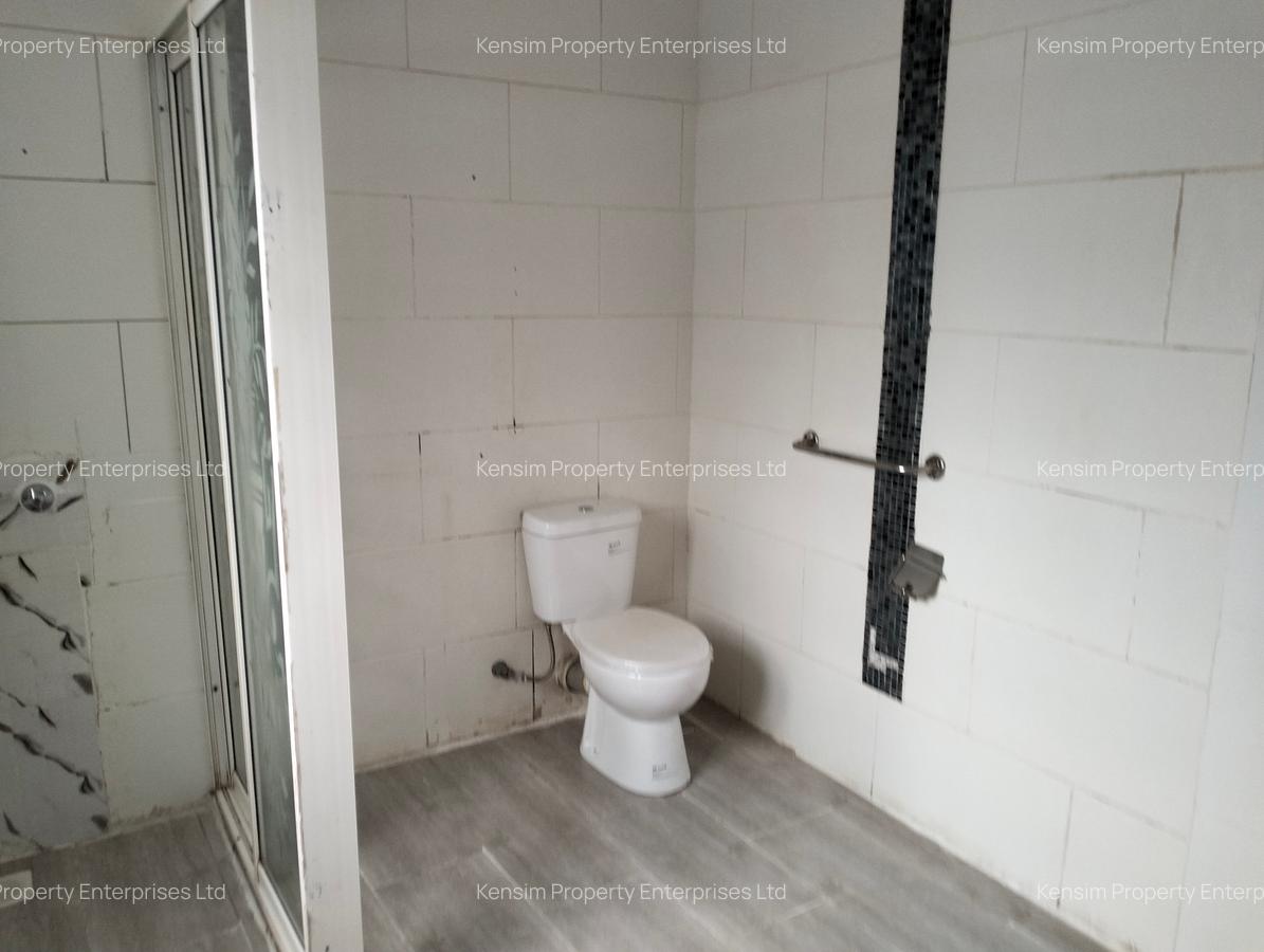 4 Bed Townhouse with En Suite in Spring Valley - 8