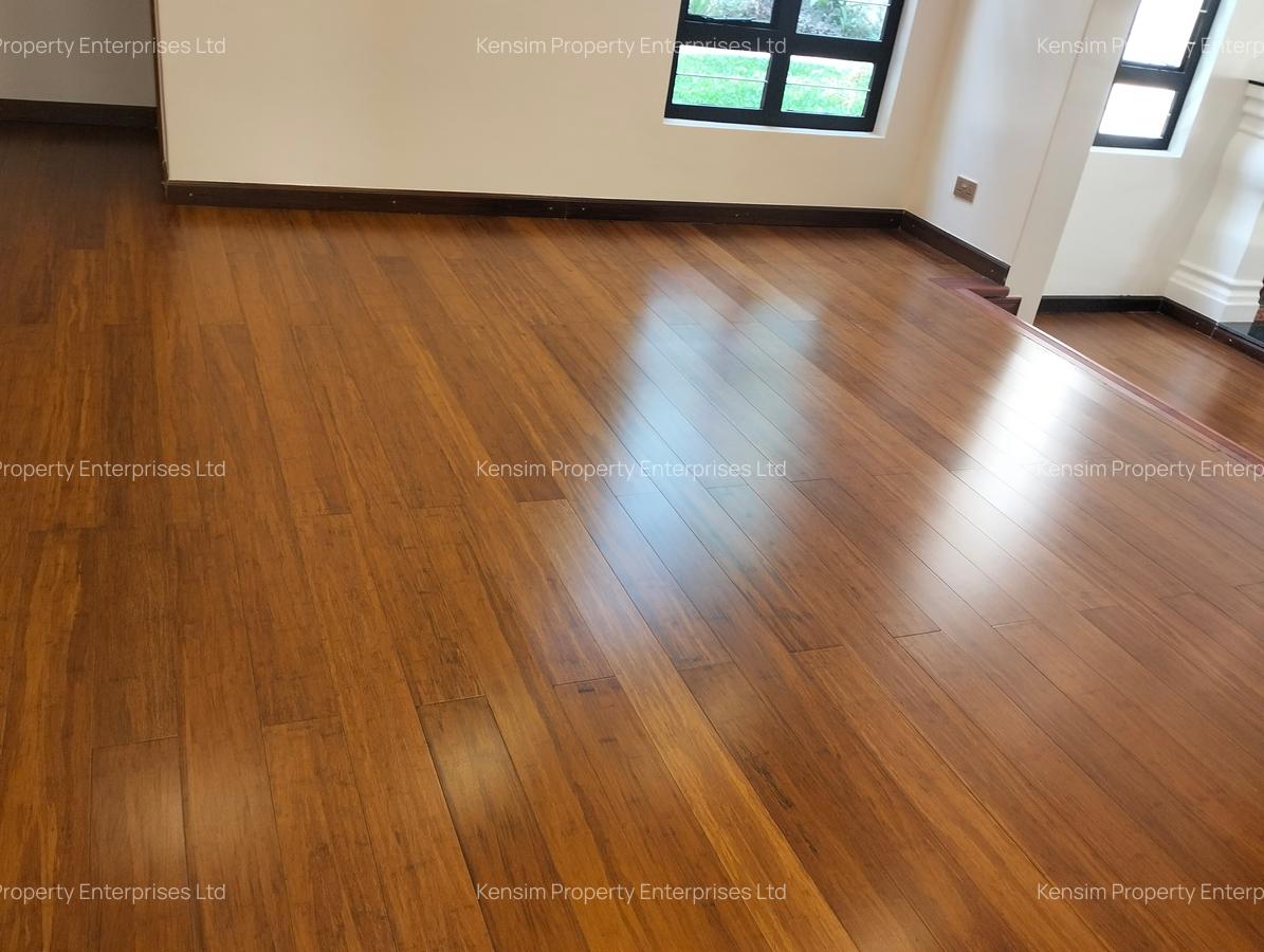 7 Bed House with En Suite in Runda - 5