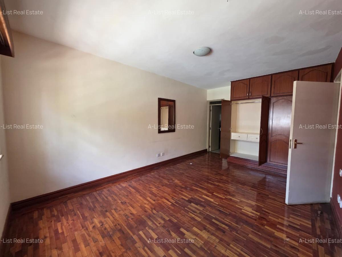 1 Bed Apartment with En Suite at Riverside Drive - 11