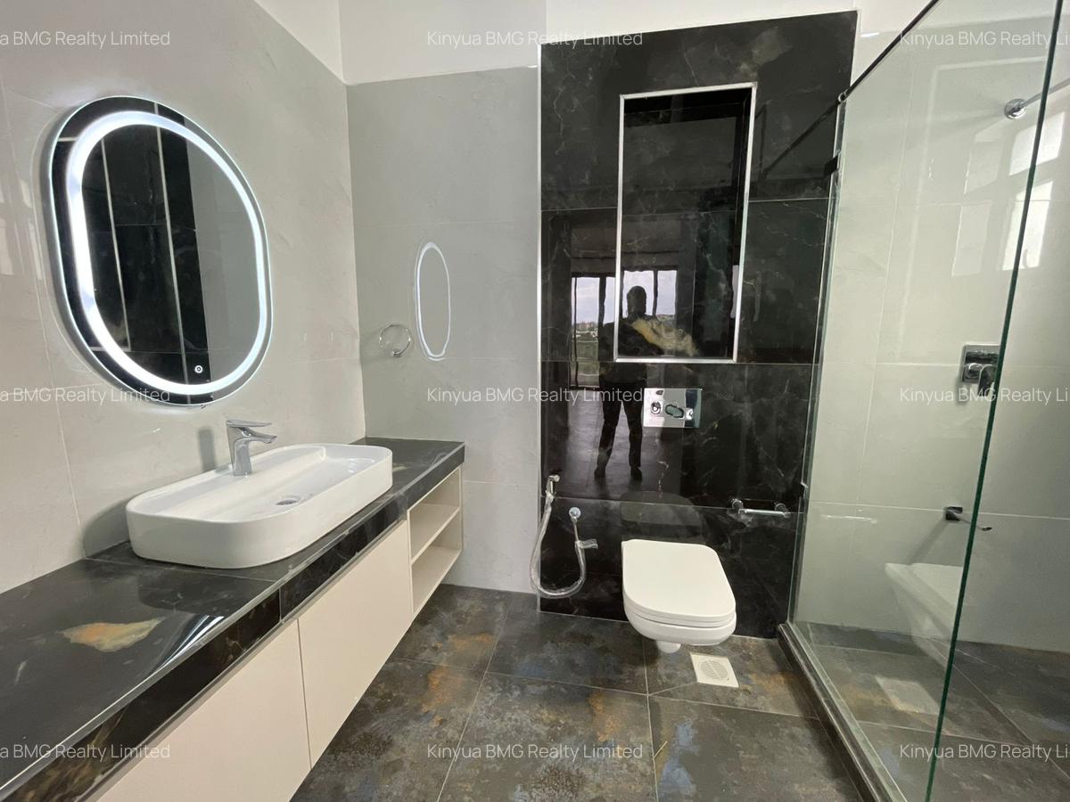 Serviced 3 Bed Apartment with En Suite at Off Links Road - 6