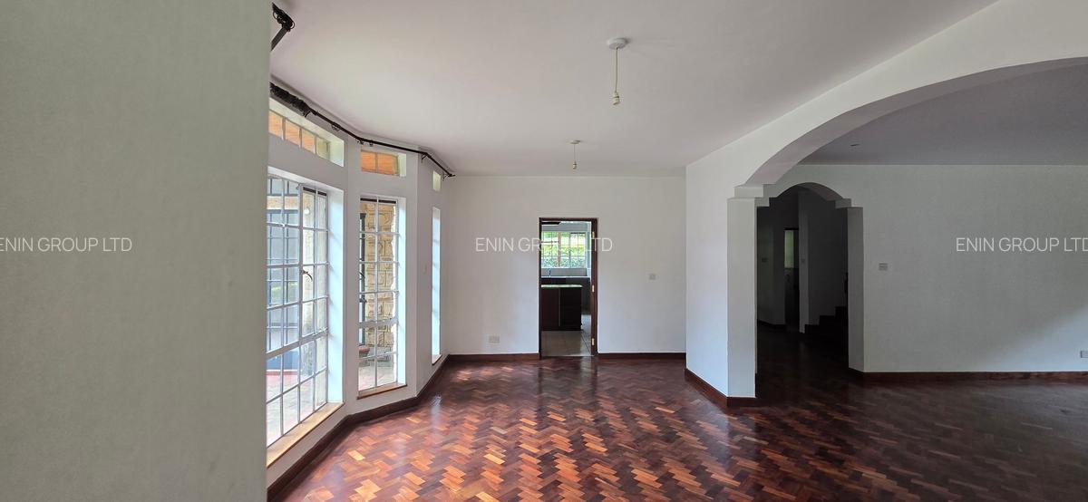 5 Bed Townhouse with En Suite at Lone Tree - 4