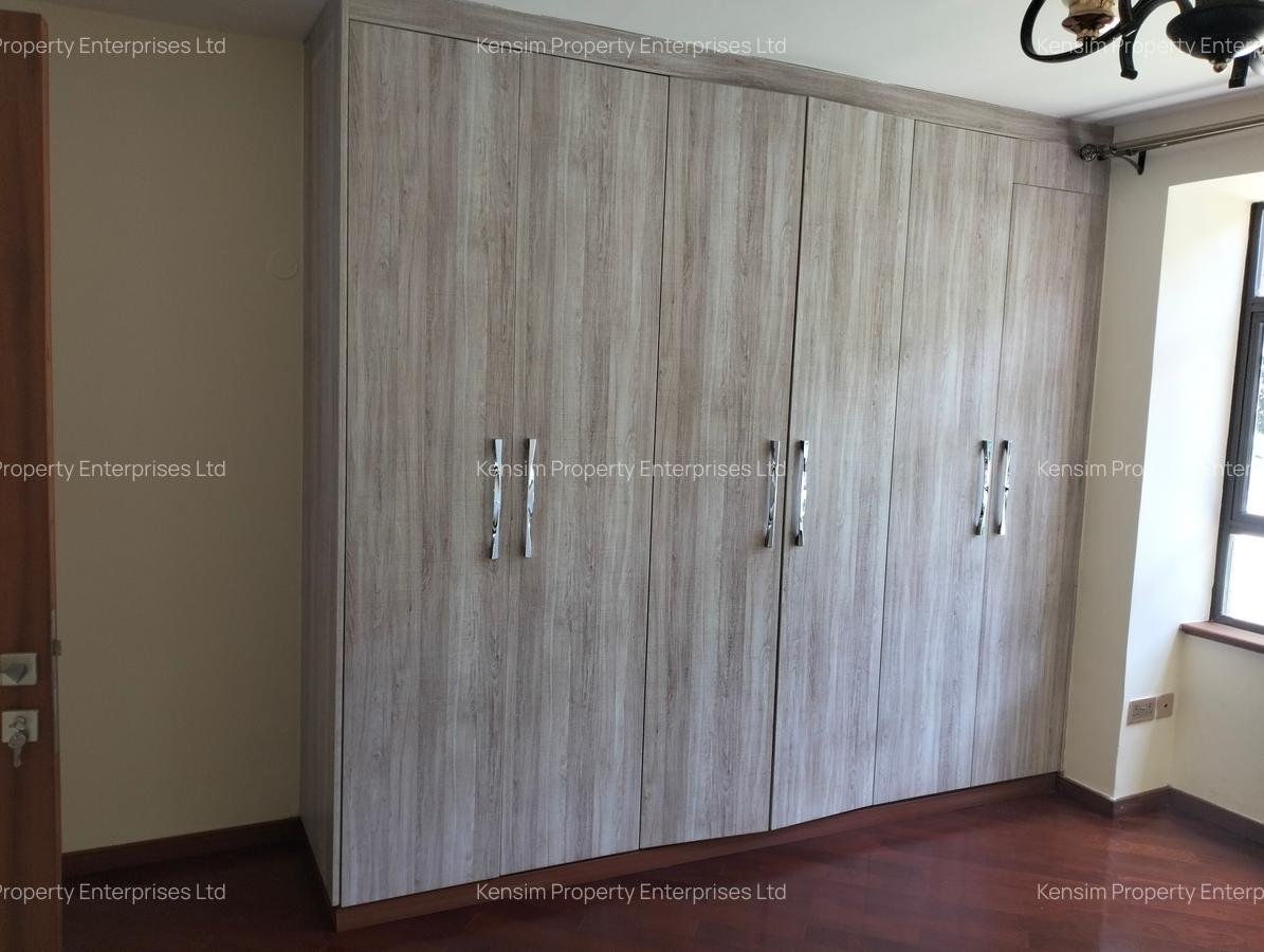 5 Bed Townhouse with En Suite in Lavington - 13