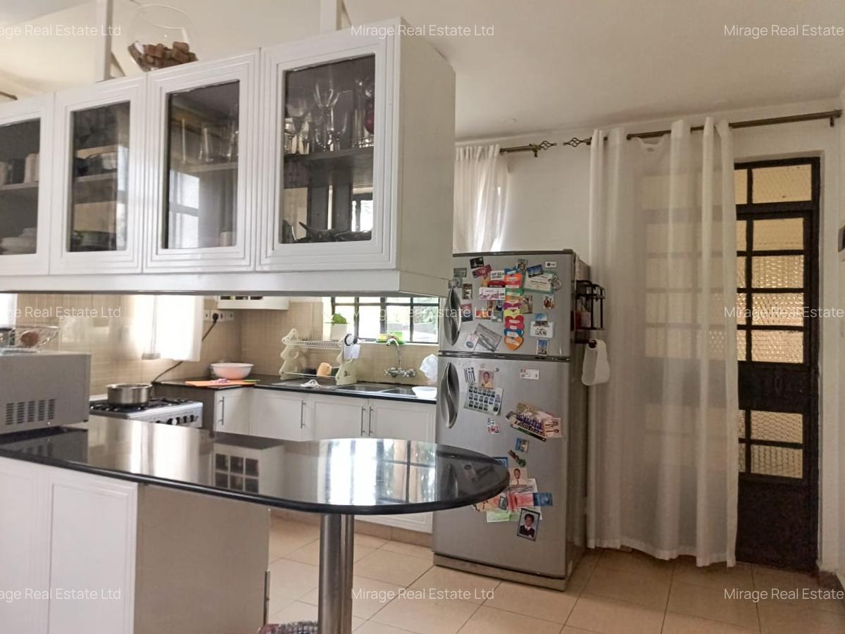 4 Bed Townhouse with En Suite in Loresho - 8