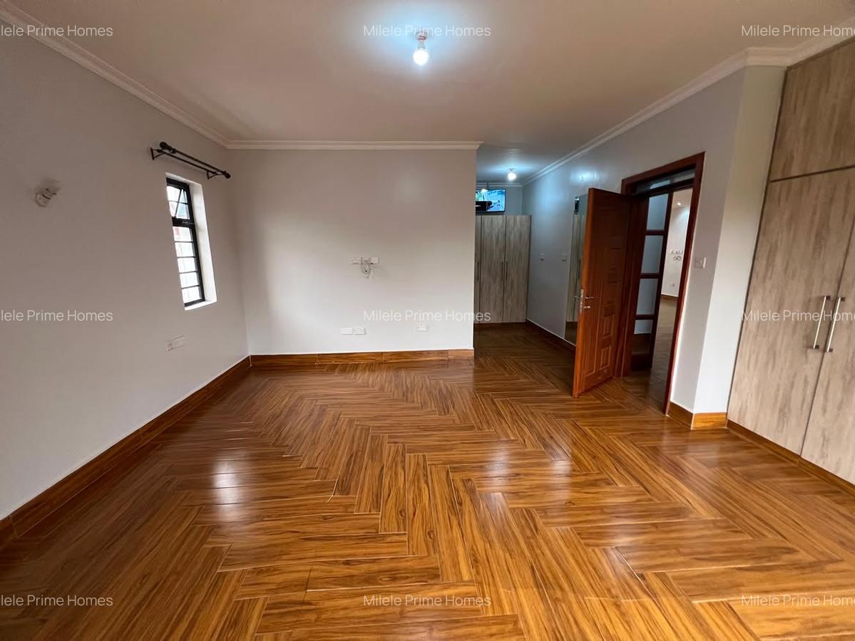 4 Bed Villa with En Suite at Runda Close - 8