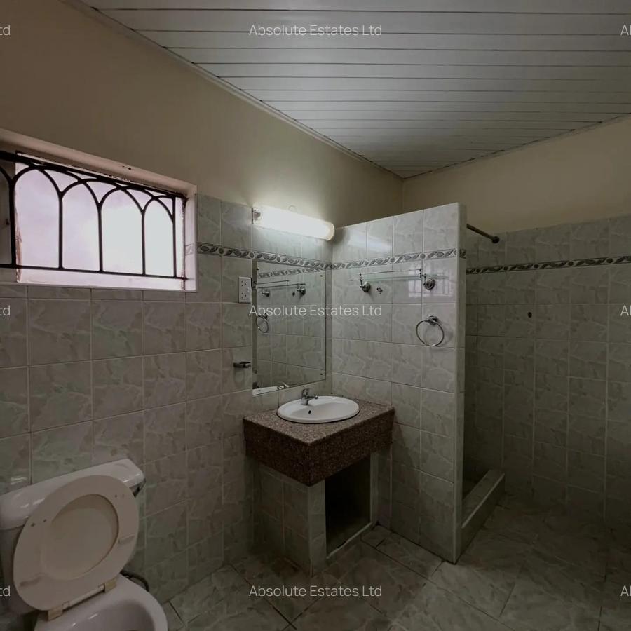 5 Bed Townhouse with Staff Quarters in Lavington - 9