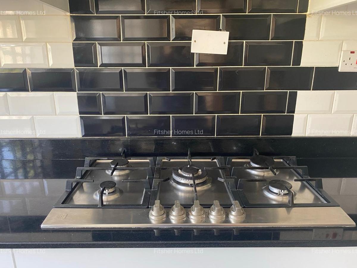 4 Bed House with En Suite in Kiambu Road - 9