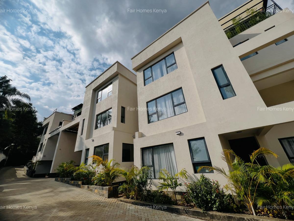 5 Bed Townhouse with En Suite at Manyani East - 1