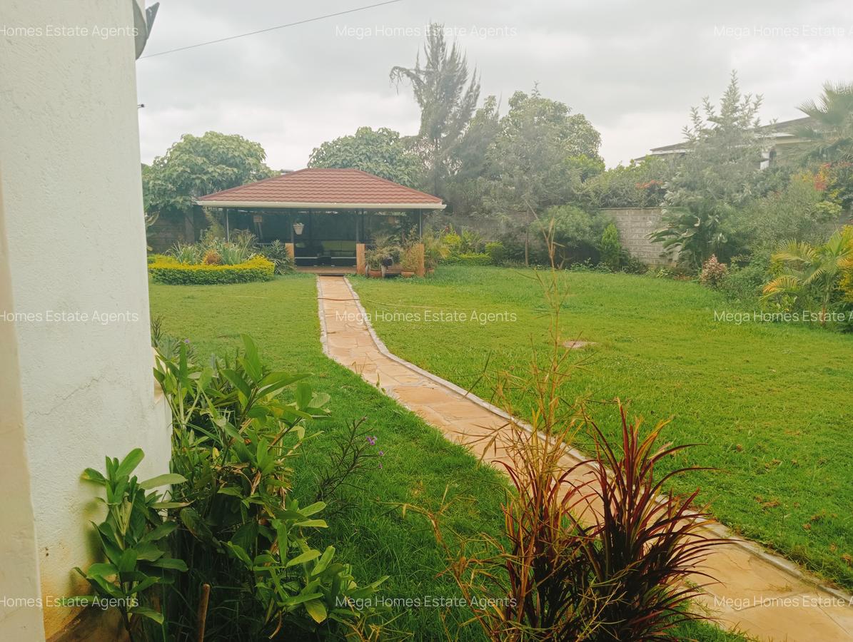 Serviced 2 Bed Apartment with En Suite in Runda - 1