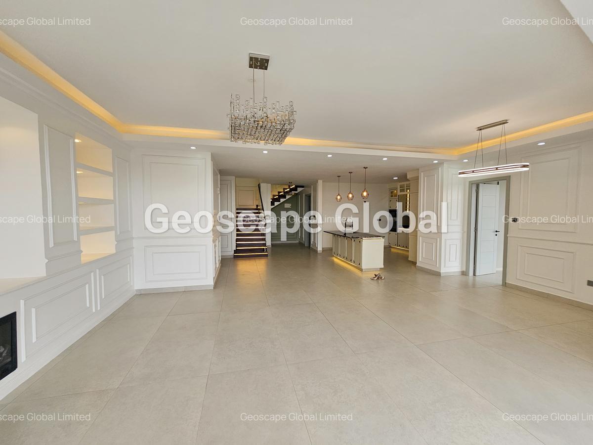 4 Bed Apartment with En Suite in General Mathenge - 1