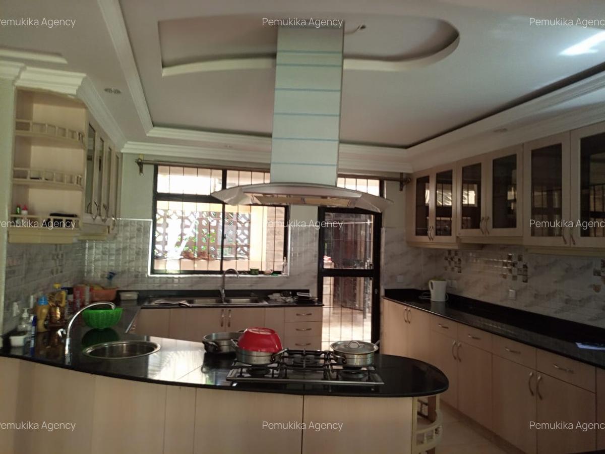5 Bed House with En Suite at Kondek - 5