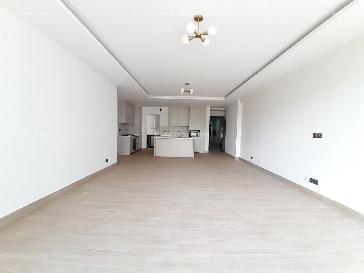3 Bed Apartment with En Suite at Riverside - 17