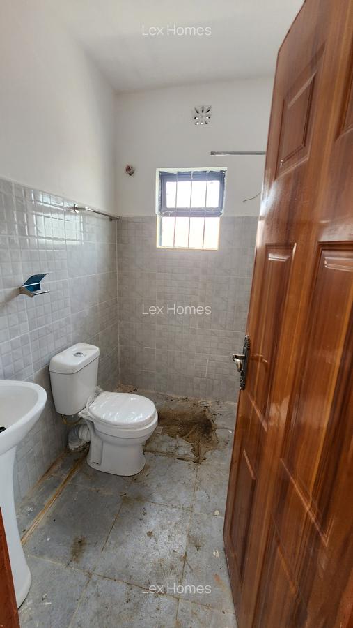4 Bed House with En Suite at Kahuho - 15
