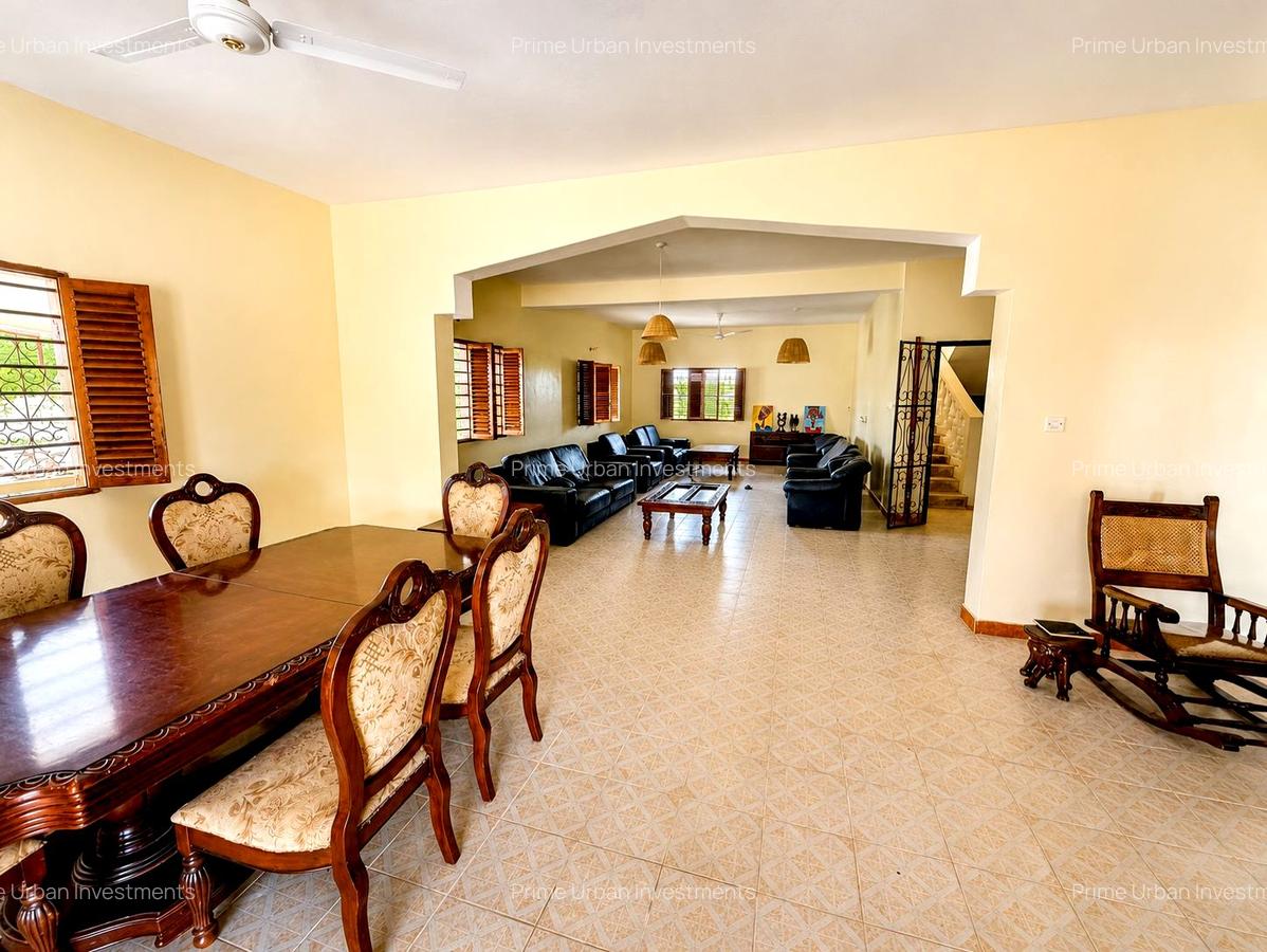 3 Bed Villa with En Suite at Watamu - 9