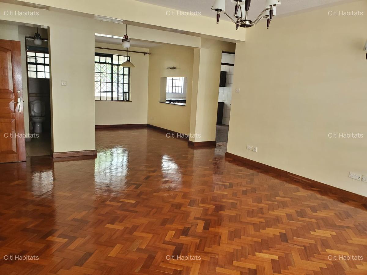 3 Bed Apartment with En Suite in Lavington - 4