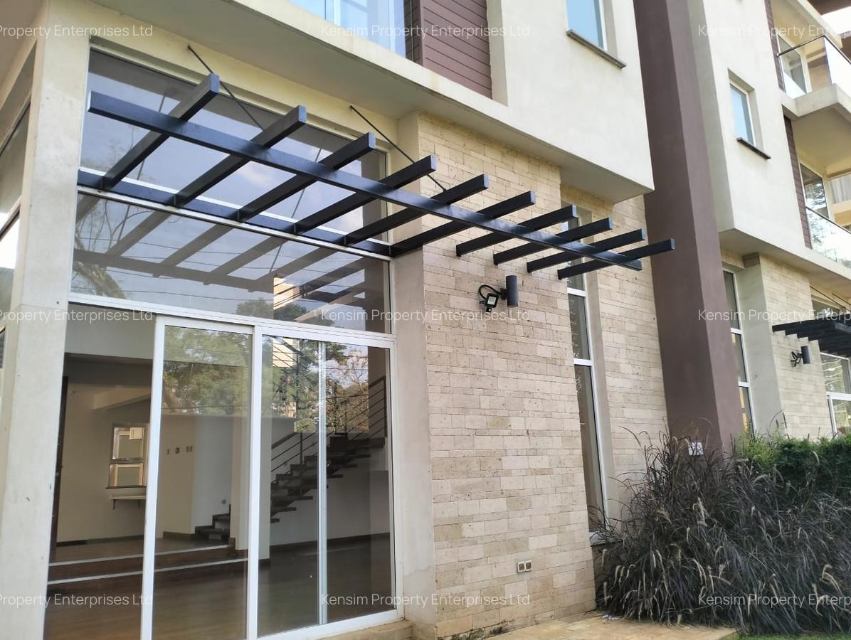 4 Bed Townhouse with En Suite in Lavington - 12
