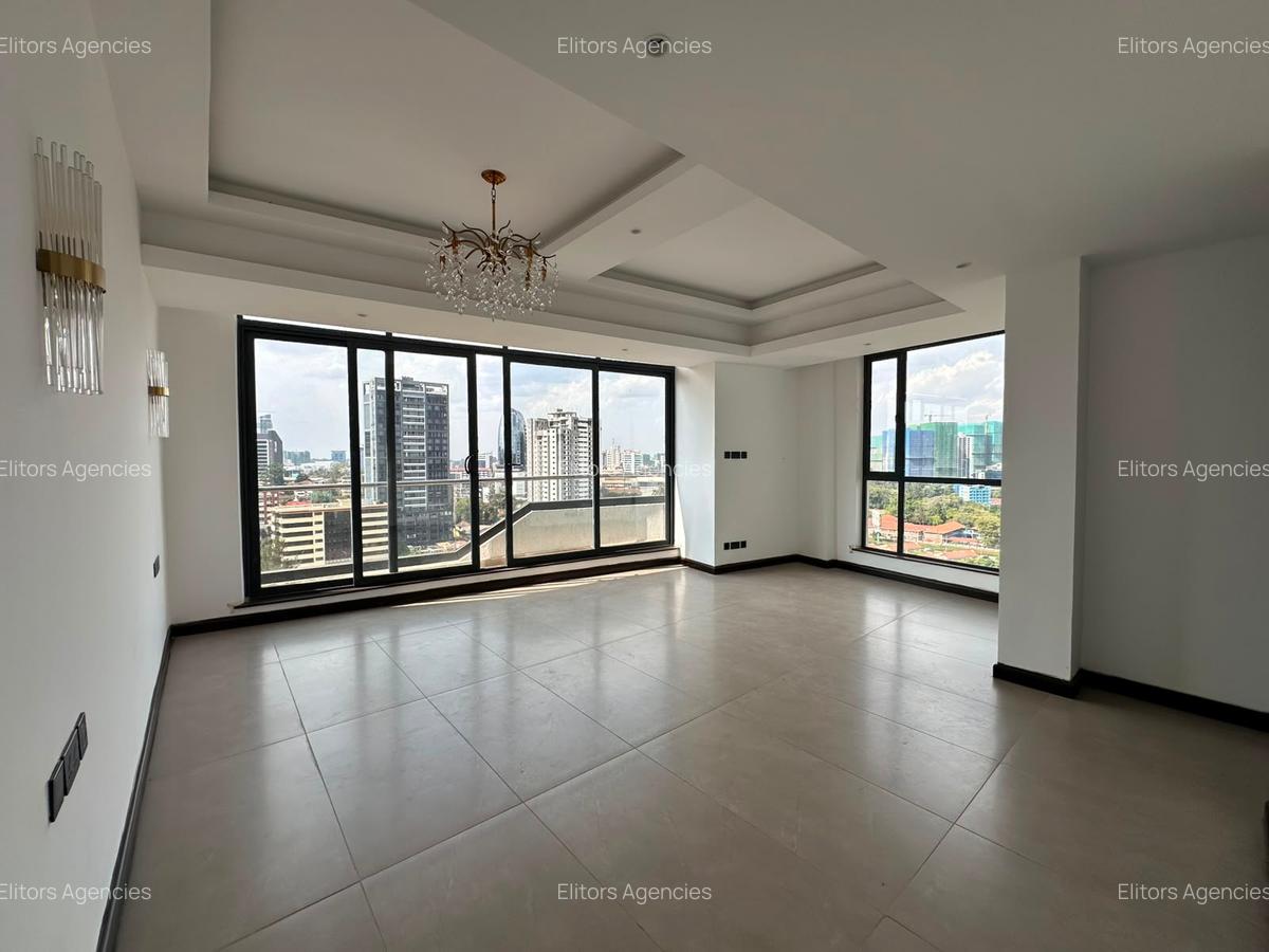 3 Bed Apartment with En Suite at Riverside Drive - 14