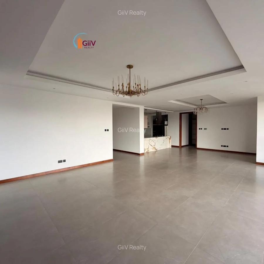3 Bed Apartment with En Suite in Riverside - 5