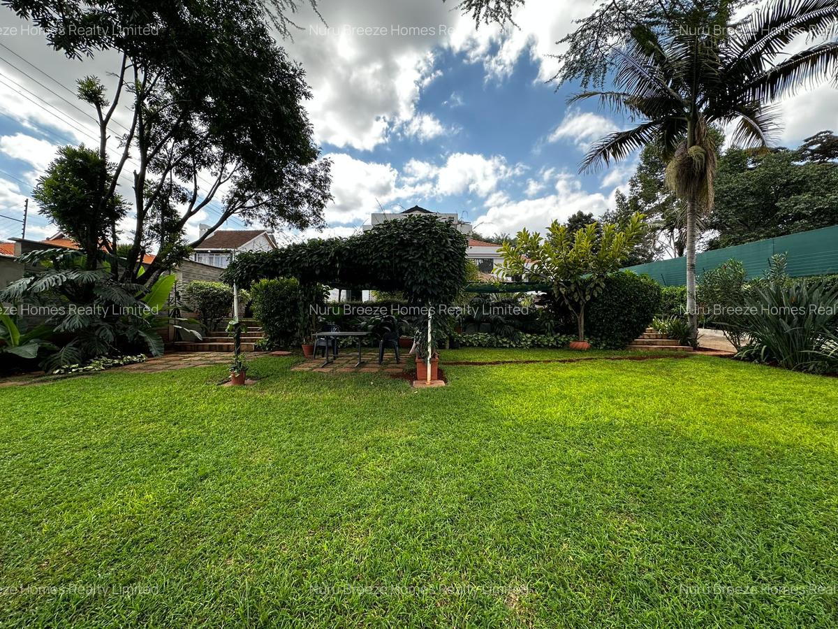 5 Bed House with En Suite in Runda - 20